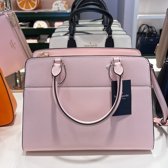 Kate Spade Madison Saffiano Leather Medium Satchel
COLOR:
Conch Pink
NWT - Picture 14 of 16